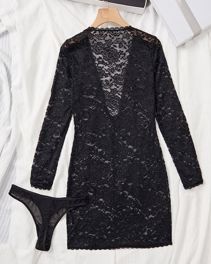 Faye™ | Nachtjurk met Diepe V-hals en Chain Accent