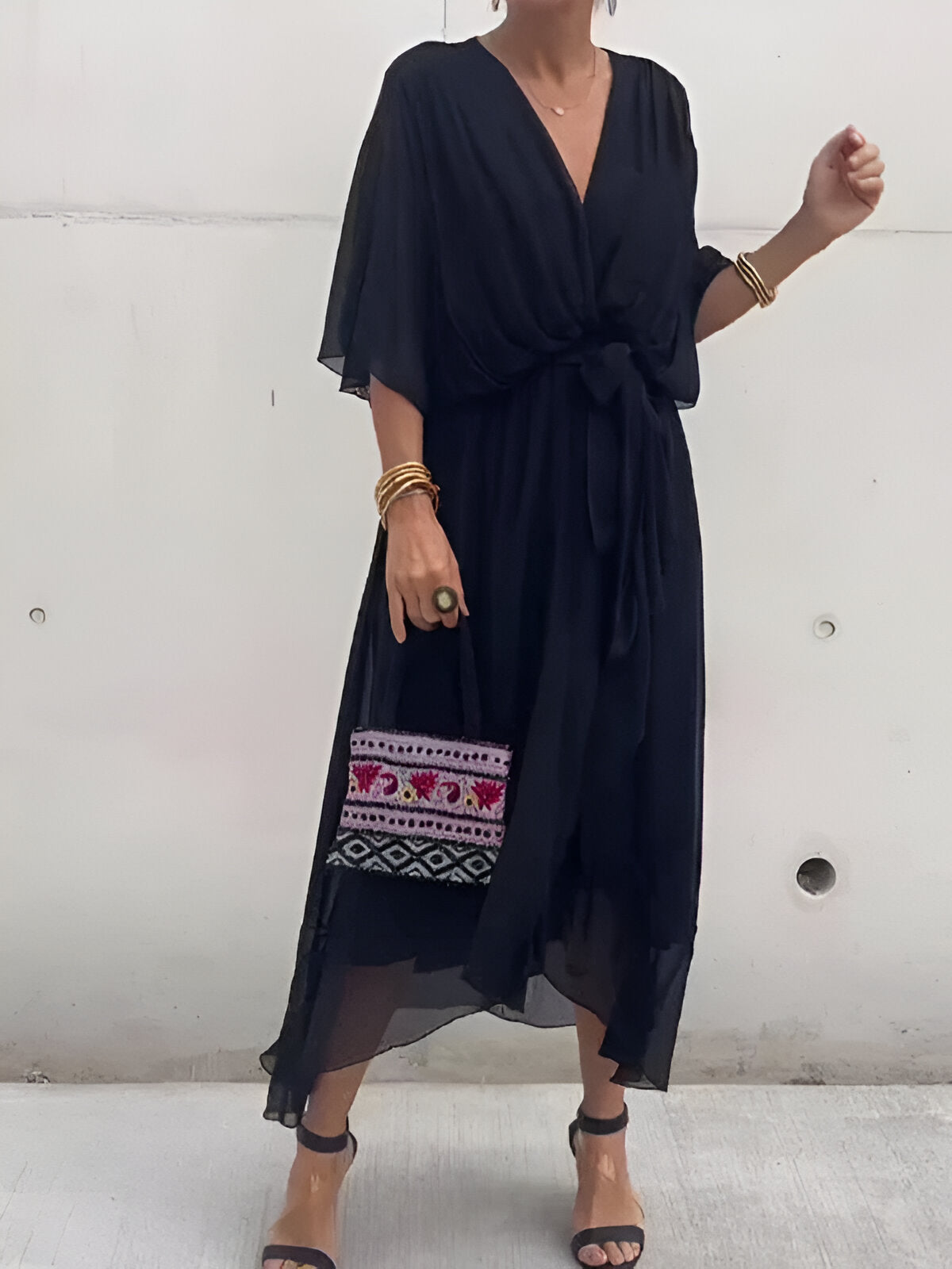 Veronique™ | Zachte Chiffonjurk met V-hals