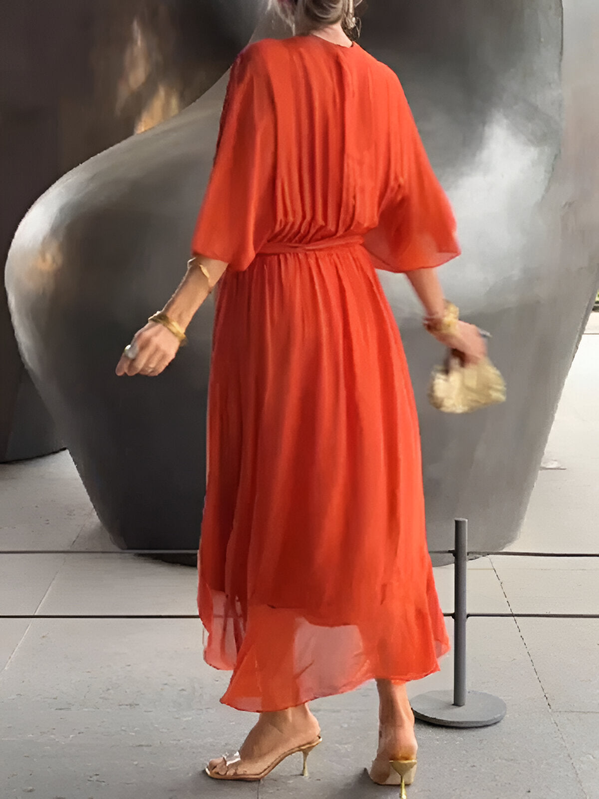 Veronique™ | Zachte Chiffonjurk met V-hals